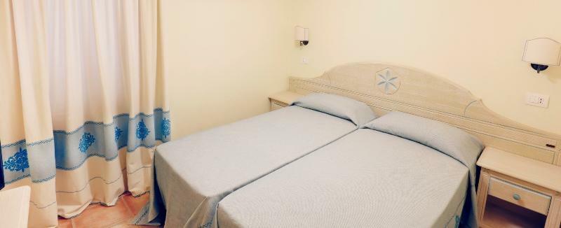 Marina Rey Beach Resort Коста Рей Экстерьер фото